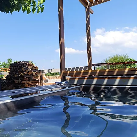 Agios Ioannis Stone Cottage With Private Pool & Hydro-Massage 펜션 *