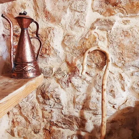 Feriehus Agios Ioannis Stone With Private Heated Pool & Hydro-massage Agios Ioannis (Corinthia)