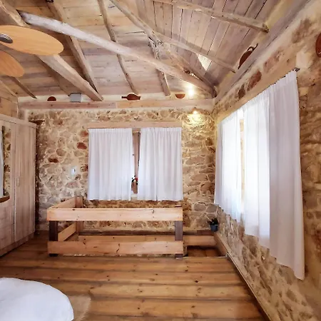 Agios Ioannis Stone With Private Pool & Hydro-massage Сasa de vacaciones *