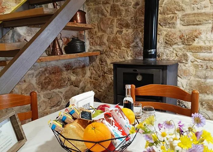 Agios Ioannis Stone With Private Pool & Hydro-massage