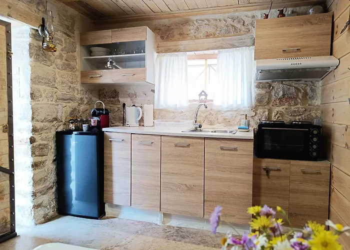 Agios Ioannis Stone With Private Pool & Hydro-massage Agios Ioannis (Corinthia)