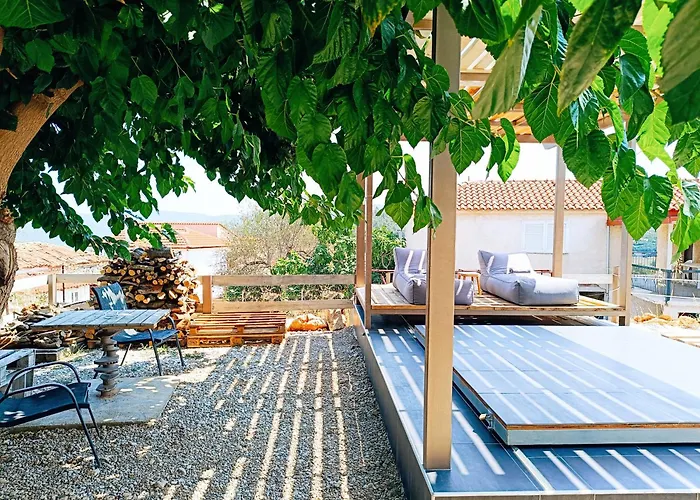 Ferienhaus Agios Ioannis Stone With Private Pool & Hydro-massage Agios Ioannis (Corinthia)