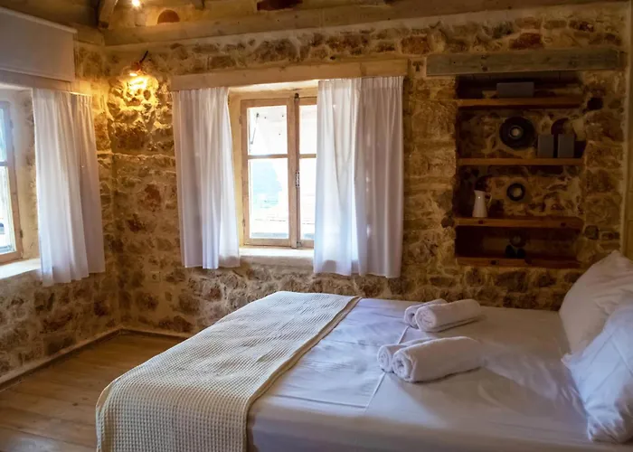 Agios Ioannis Stone With Private Pool & Hydro-massage