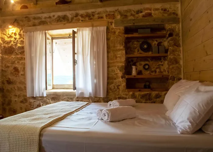 Agios Ioannis Stone With Private Pool & Hydro-massage Ferienhaus Agios Ioannis (Corinthia)